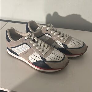 Tommy Hilfiger Men's White and Navy Sneakers